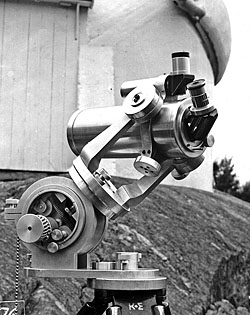 Maksotov telescope.